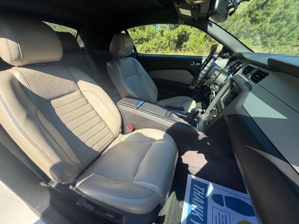 2013 Ford Mustang - $9,150