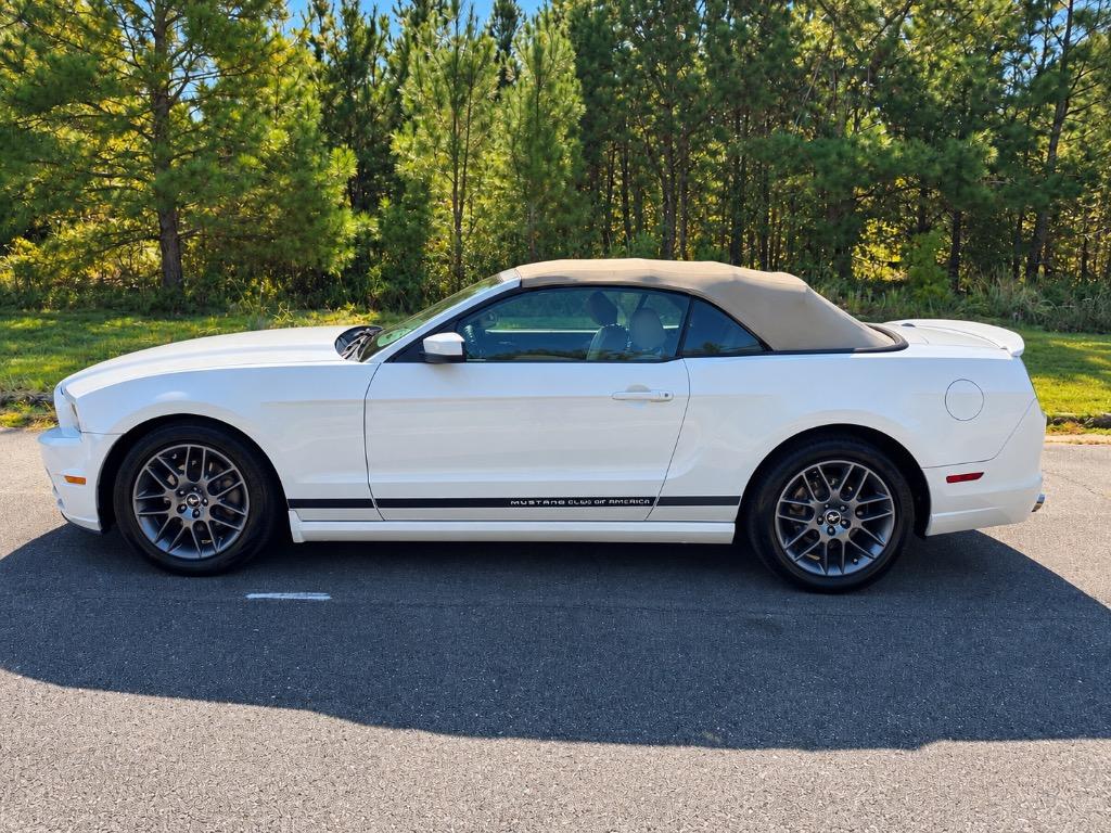 2013 Ford Mustang - $9,150