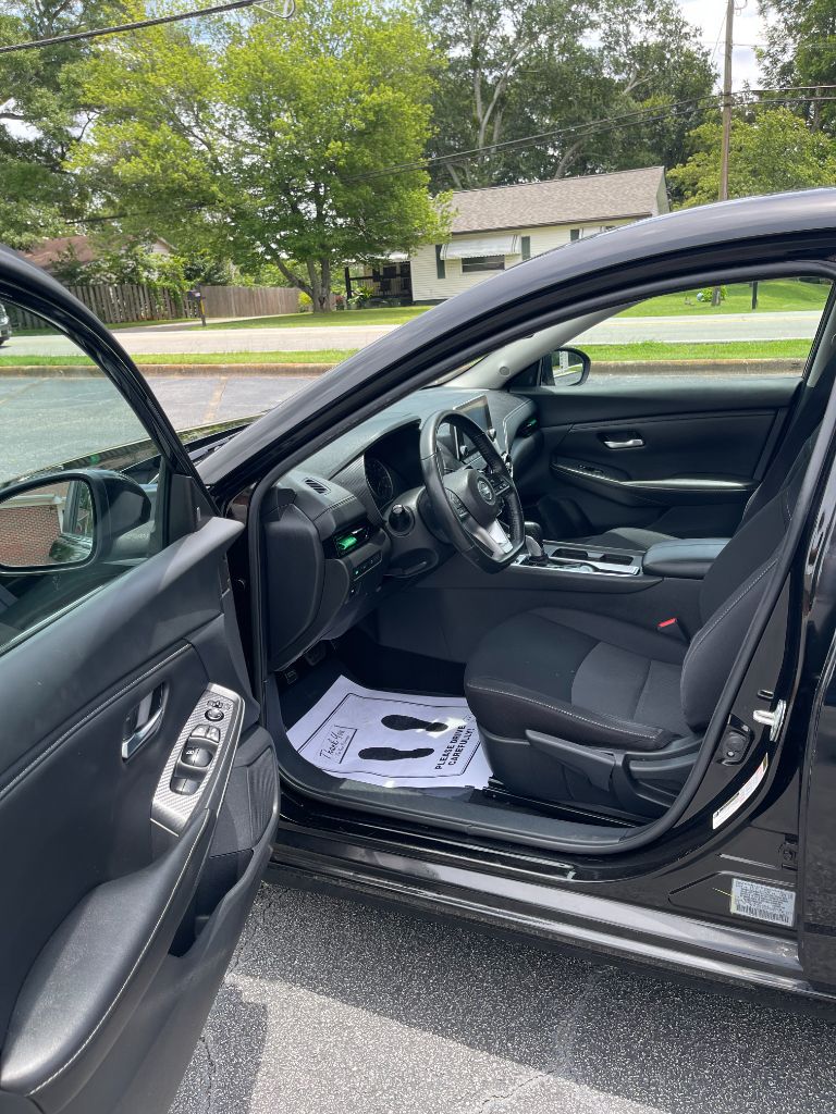 2022 Nissan Sentra - $10,990