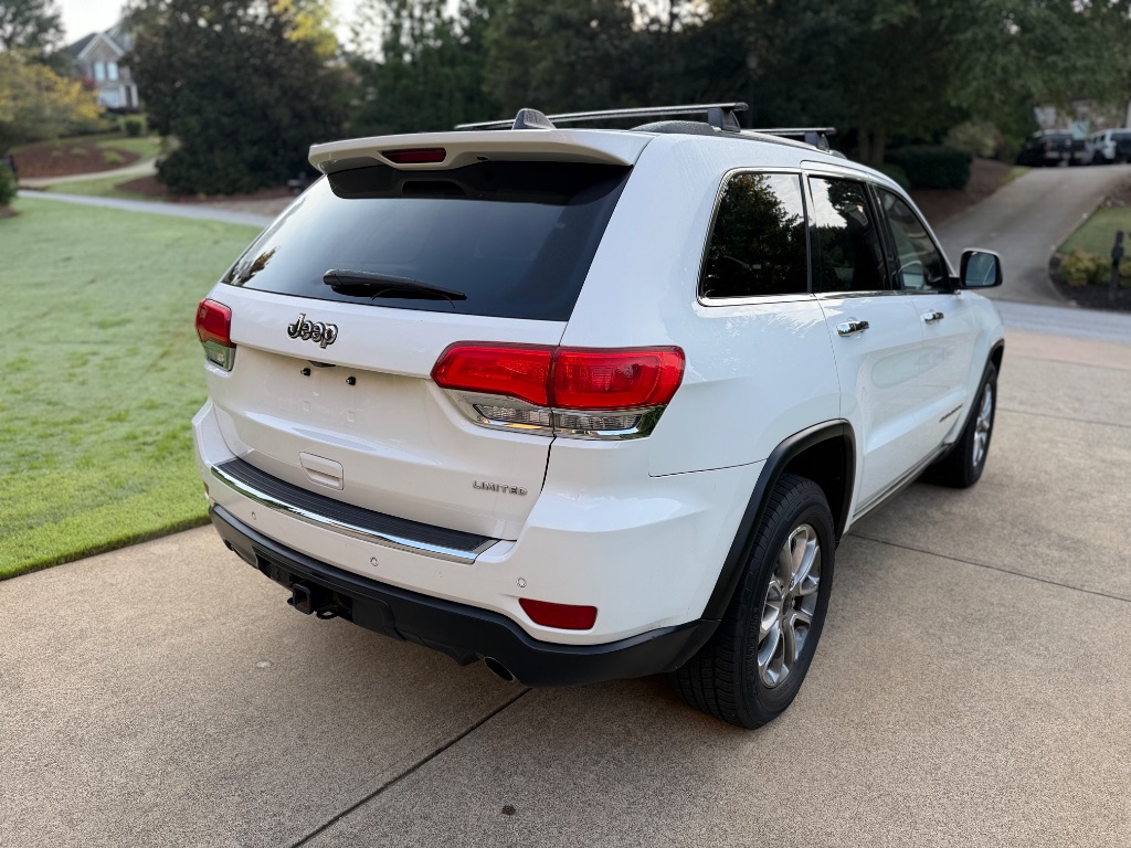 2014 Jeep Cherokee - $13,000