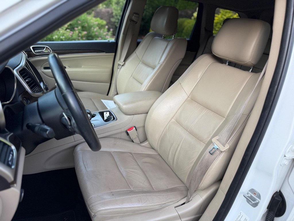 2014 Jeep Cherokee - $13,000