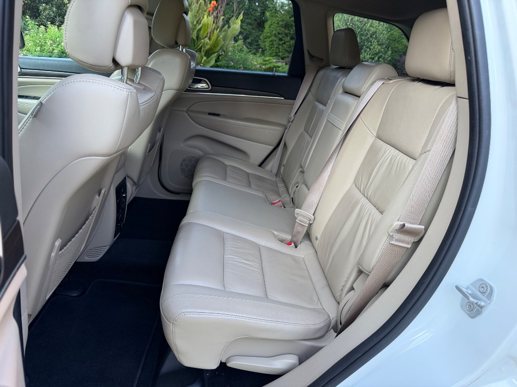 2014 Jeep Cherokee - $13,000