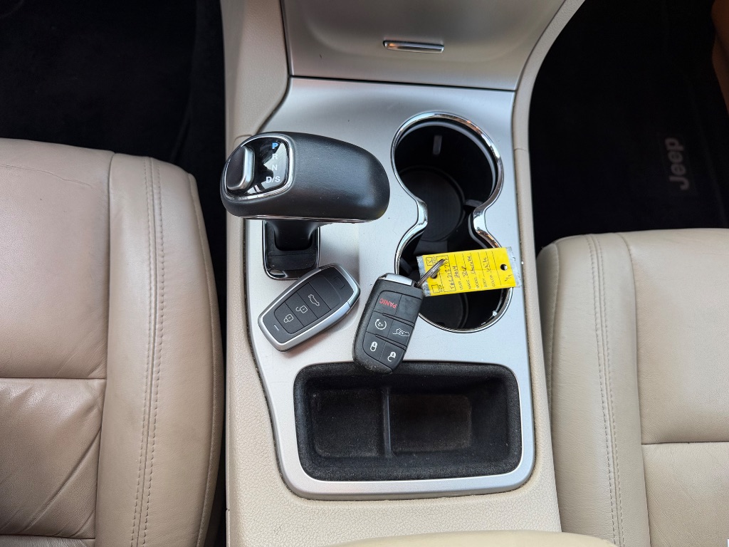 2014 Jeep Cherokee - $13,000