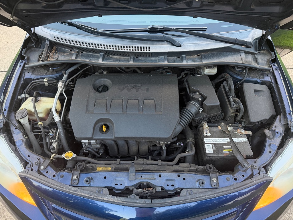 2012 Toyota Corolla - $6,000