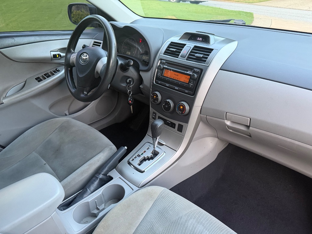 2012 Toyota Corolla - $6,000