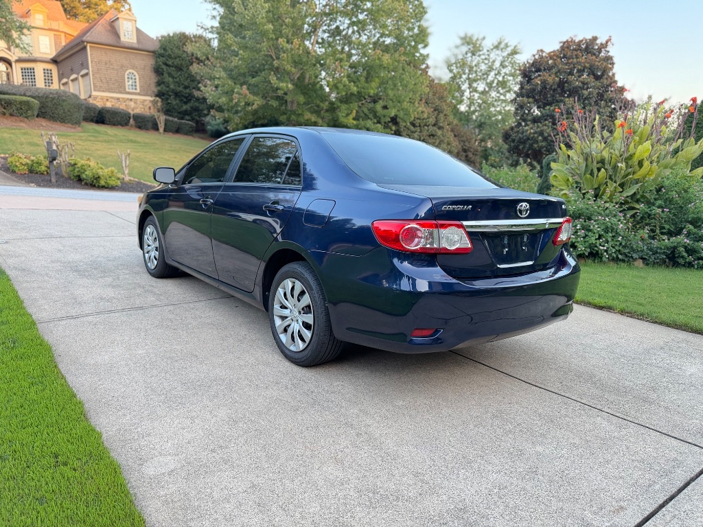 2012 Toyota Corolla - $6,000