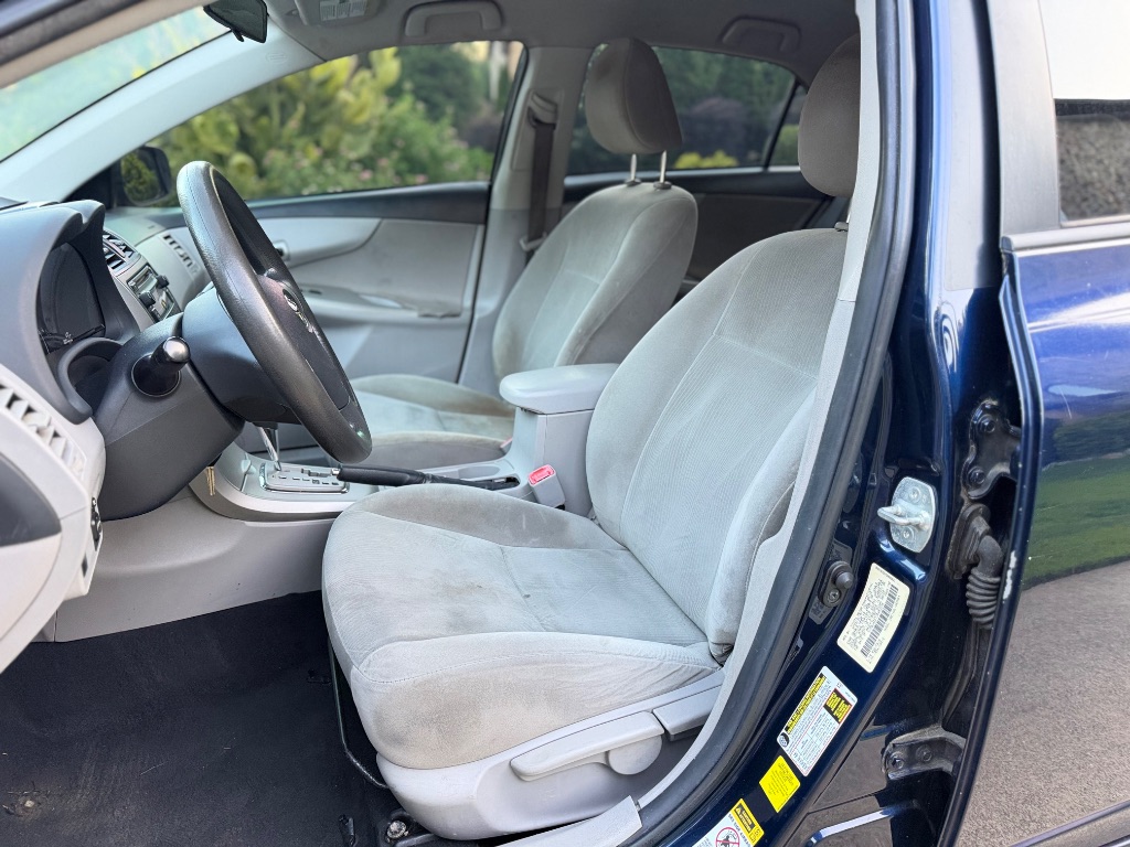 2012 Toyota Corolla - $6,000
