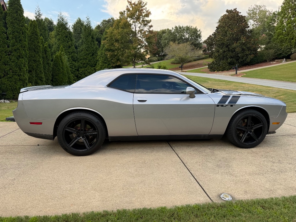 2014 Dodge Challenger - $13,850
