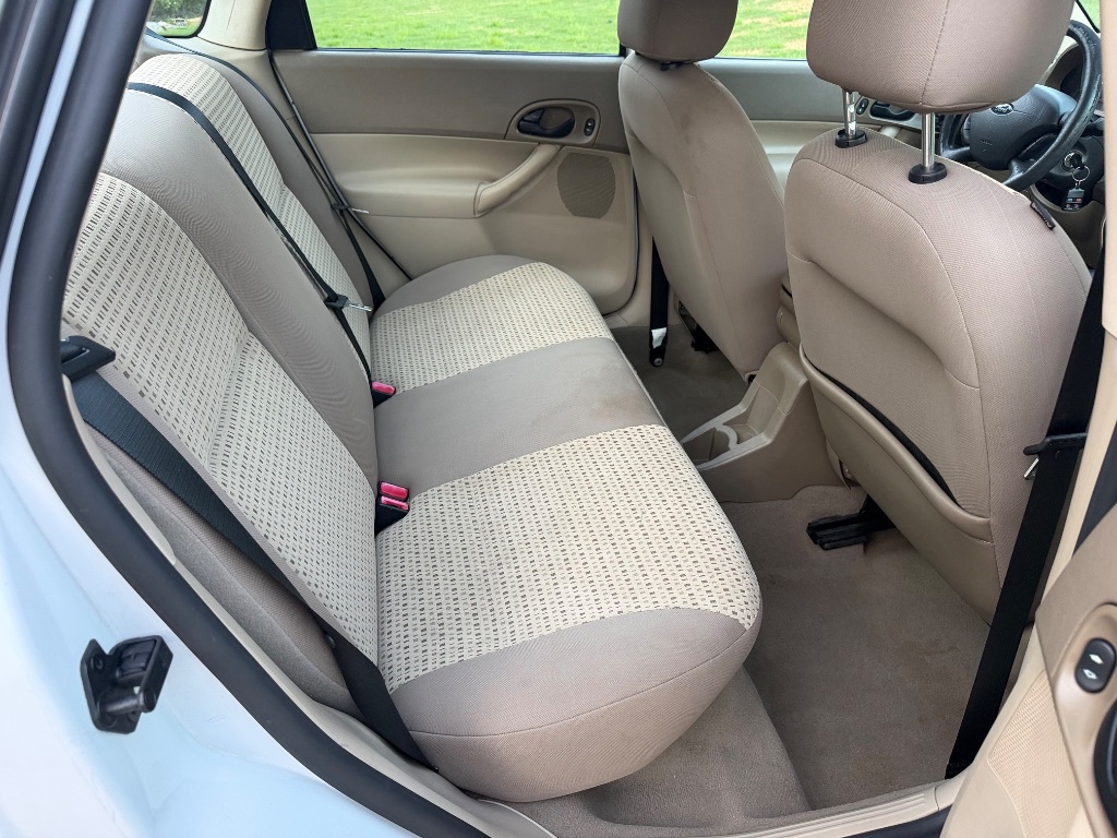 2007 Ford Focus - $4,700