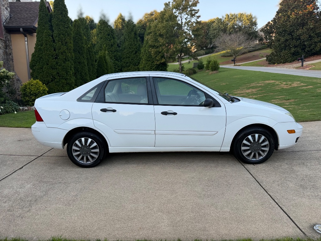 2007 Ford Focus - $4,700