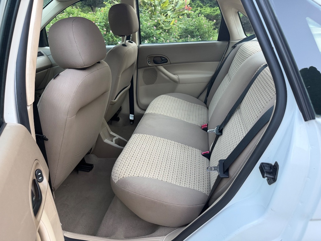2007 Ford Focus - $4,700