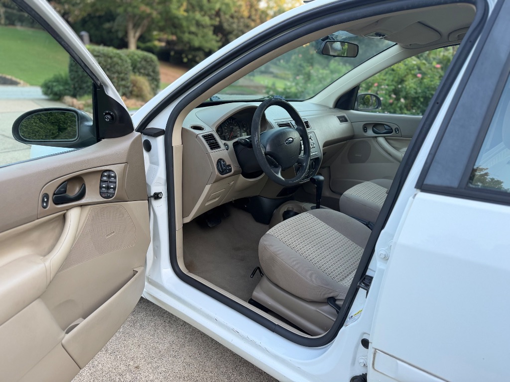 2007 Ford Focus - $4,700