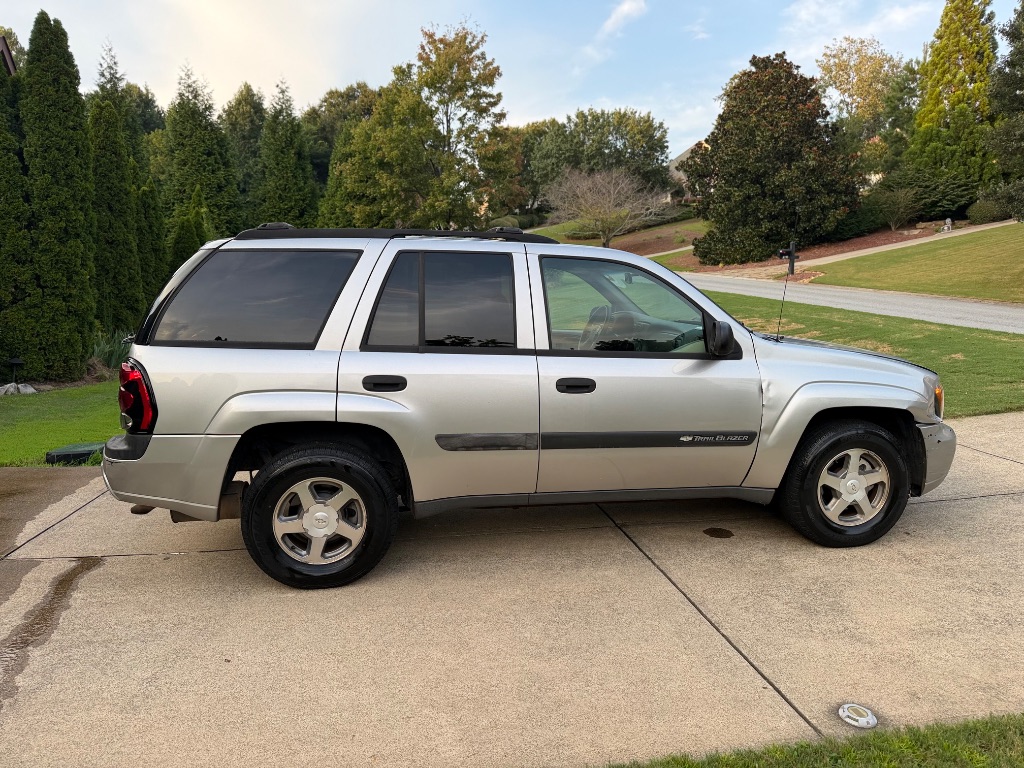 2004 Chevrolet Blazer - $4,300