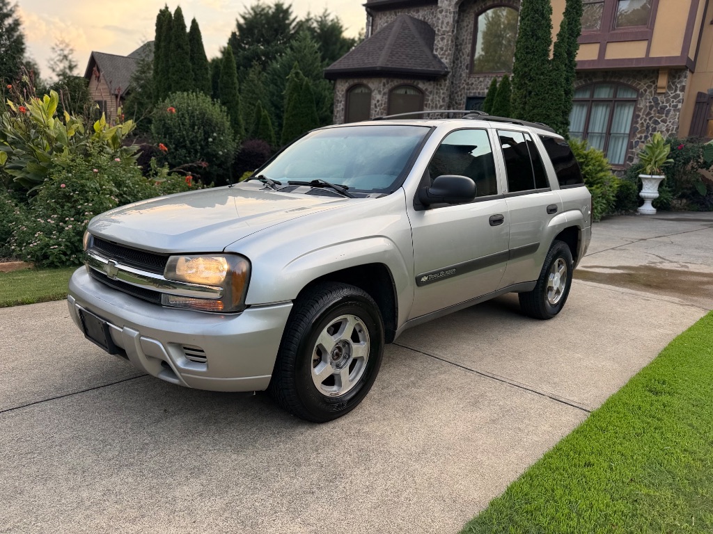2004 Chevrolet Blazer - $4,300