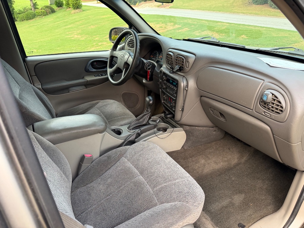 2004 Chevrolet Blazer - $4,300