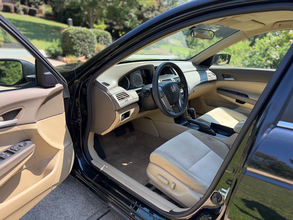 2010 Honda Accord - $11,500
