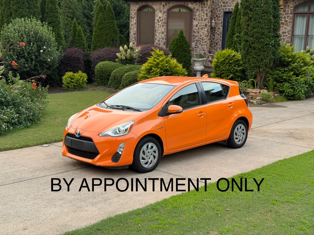2016 Toyota Prius - $12,500