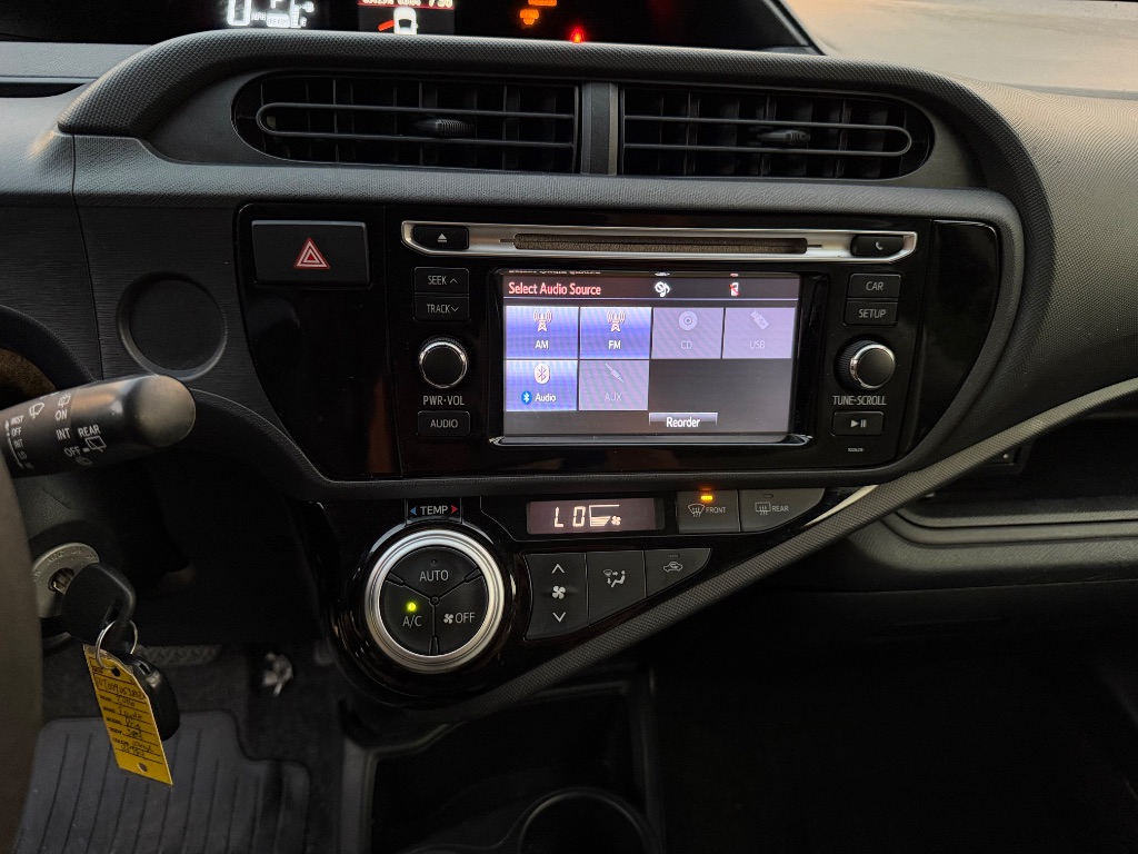 2016 Toyota Prius - $12,500
