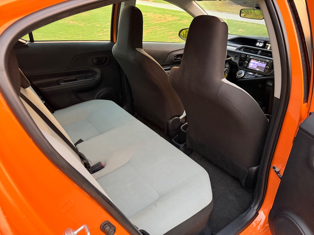2016 Toyota Prius - $12,500