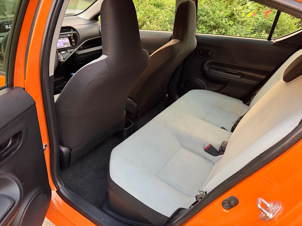 2016 Toyota Prius - $12,500