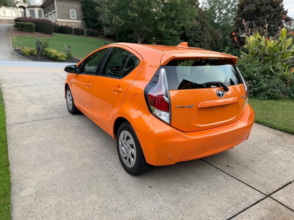 2016 Toyota Prius - $12,500