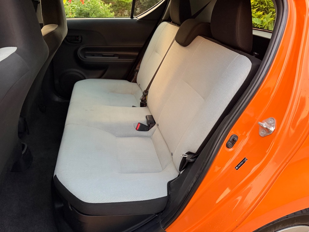 2016 Toyota Prius - $12,500