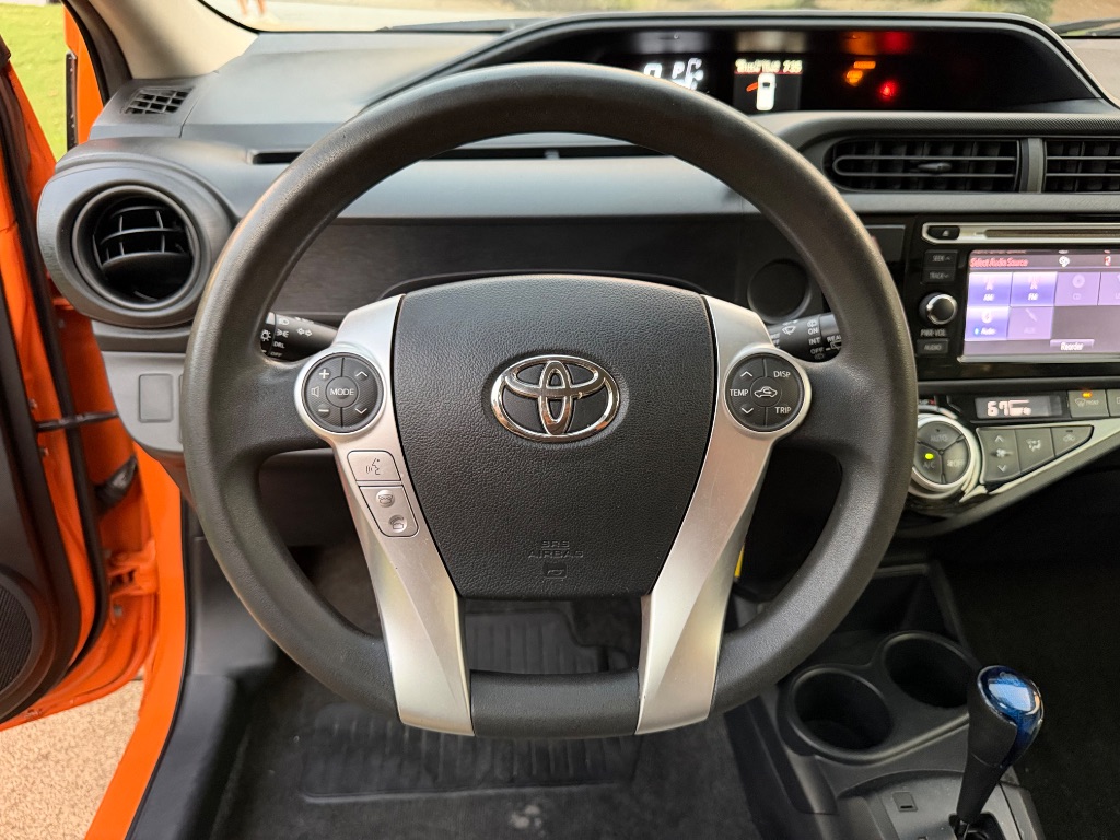 2016 Toyota Prius - $12,500