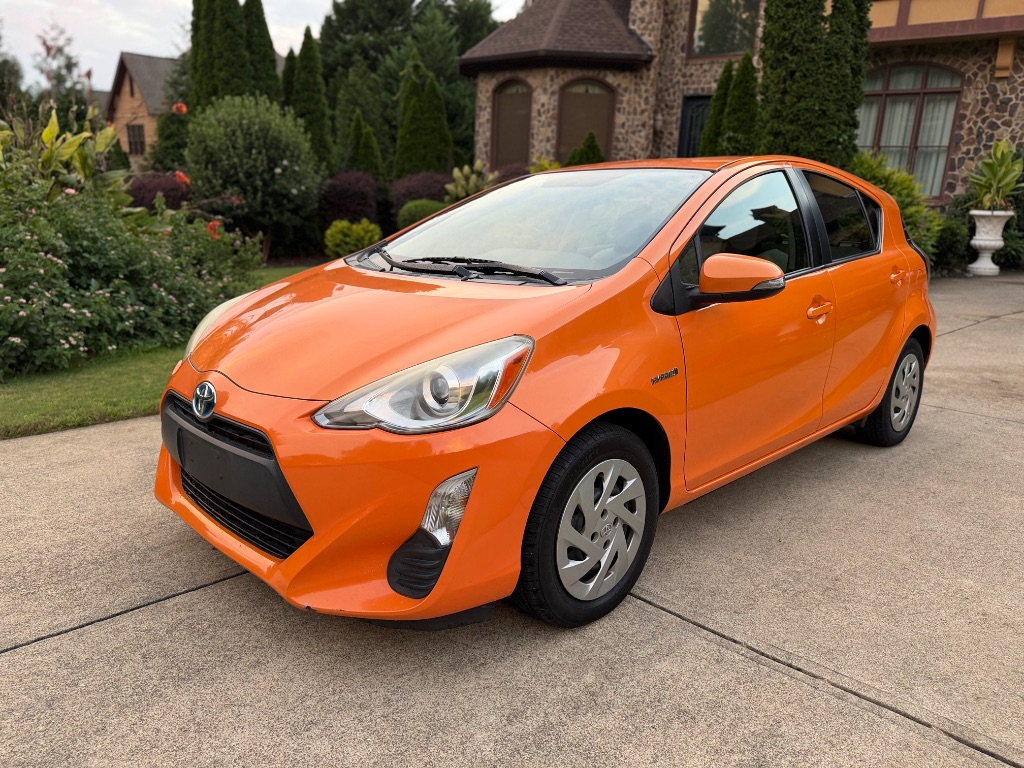 2016 Toyota Prius - $12,500