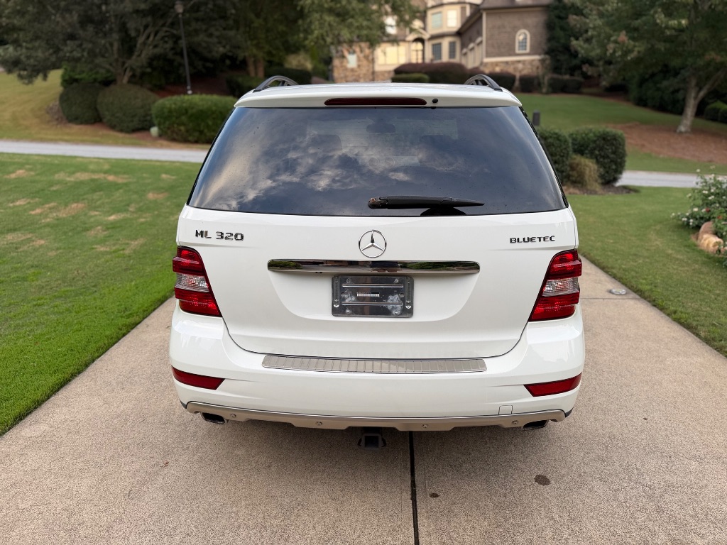 2009 Mercedes-Benz M-Class - $9,000