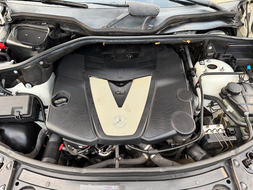 2009 Mercedes-Benz M-Class - $9,000