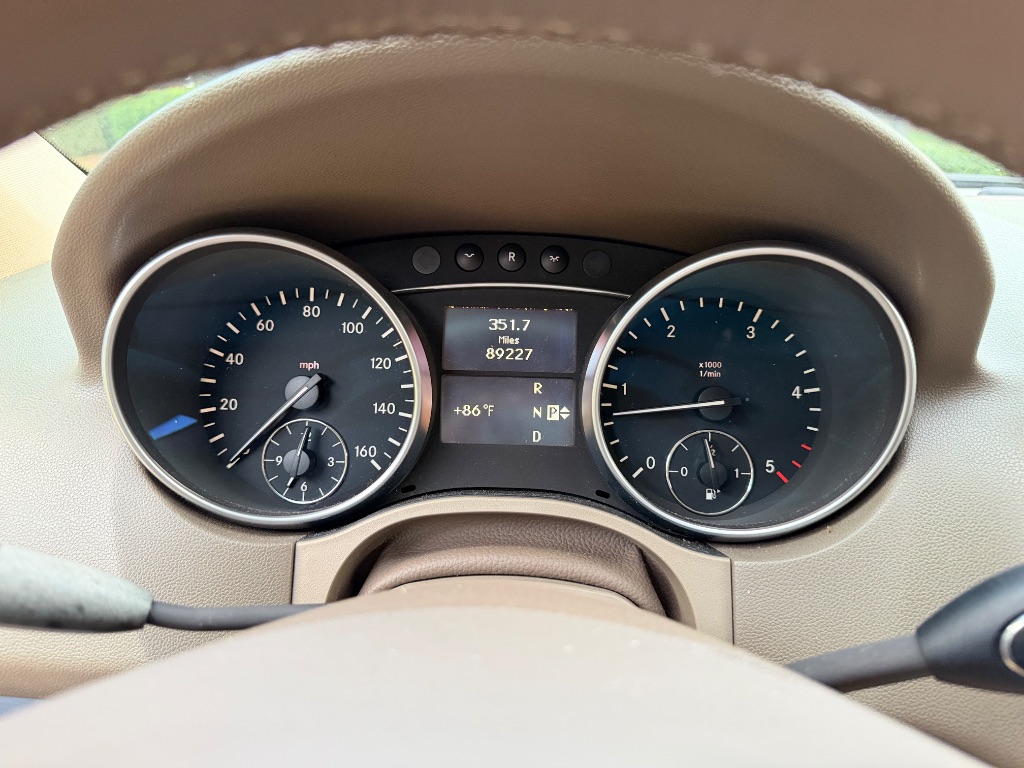 2009 Mercedes-Benz M-Class - $9,000