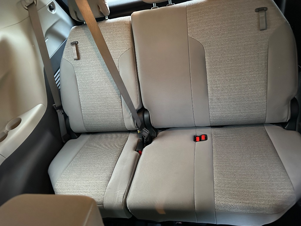 2021 Toyota Sienna - $25,000
