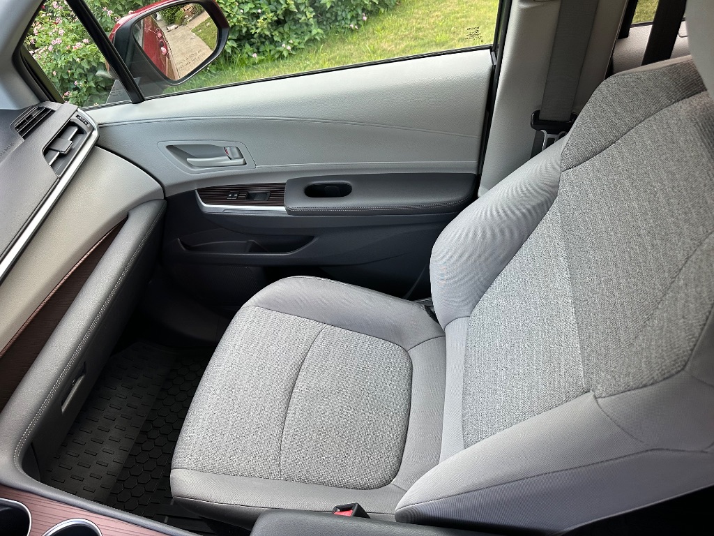 2021 Toyota Sienna - $25,000