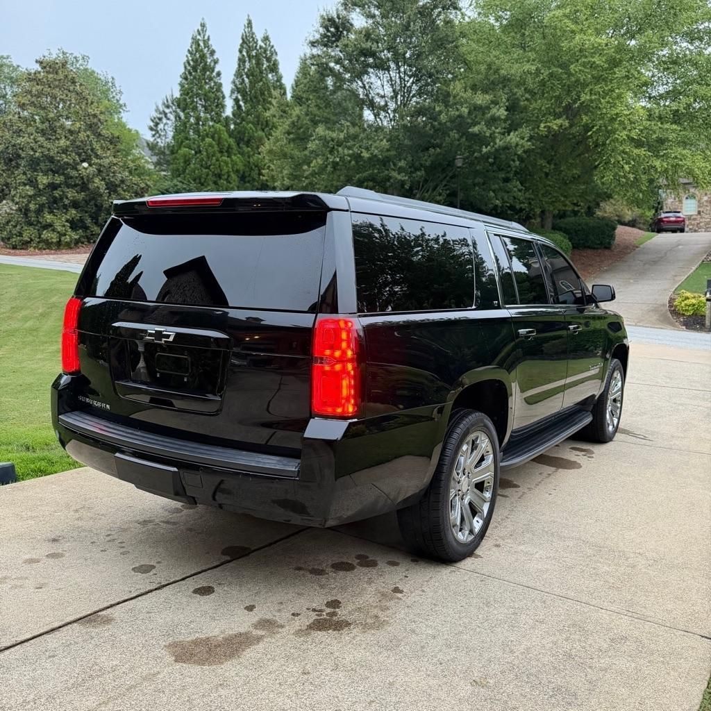 2019 Chevrolet Suburban - $14,000