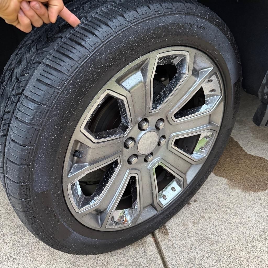 2019 Chevrolet Suburban - $14,000