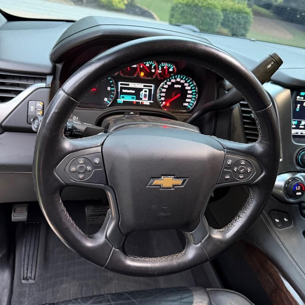 2019 Chevrolet Suburban - $14,000