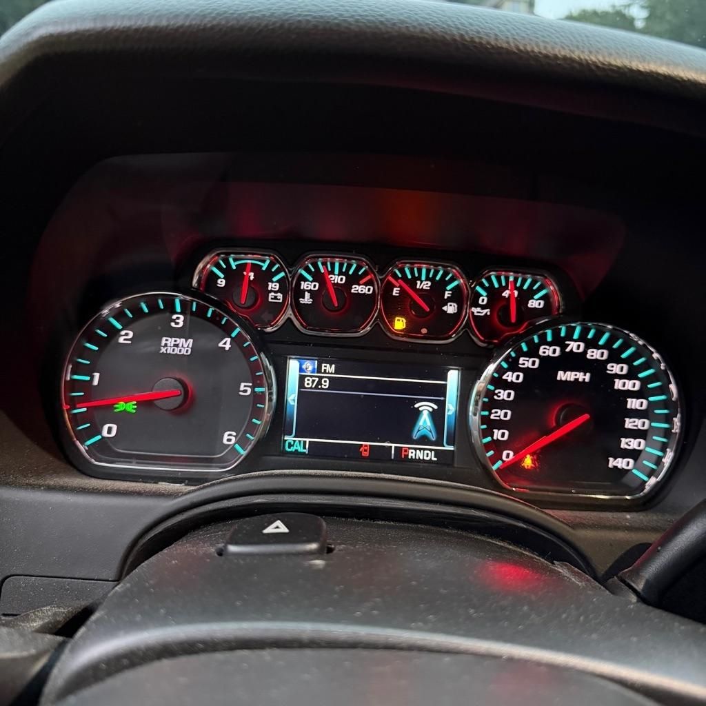 2019 Chevrolet Suburban - $14,000