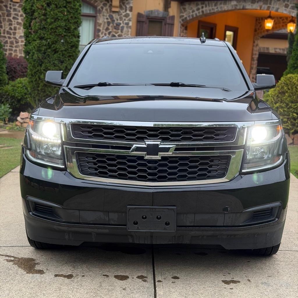 2019 Chevrolet Suburban - $14,000
