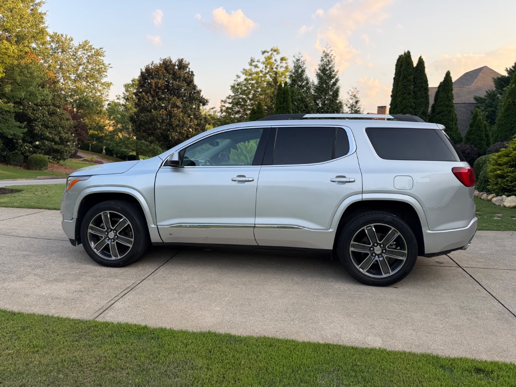 2017 GMC Acadia - $11,700