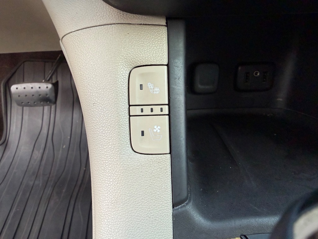 2017 GMC Acadia - $11,700