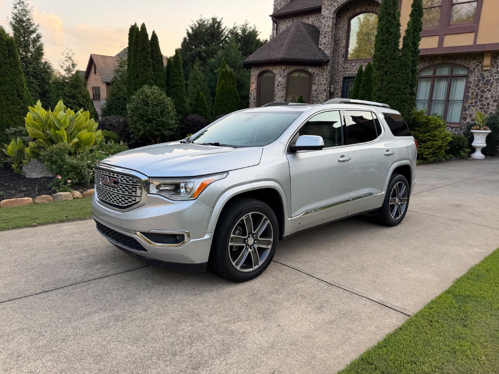 2017 GMC Acadia - $11,700