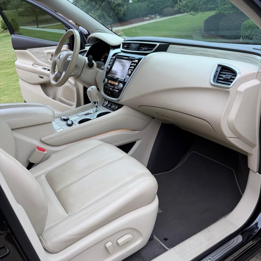2016 Nissan Murano - $12,000