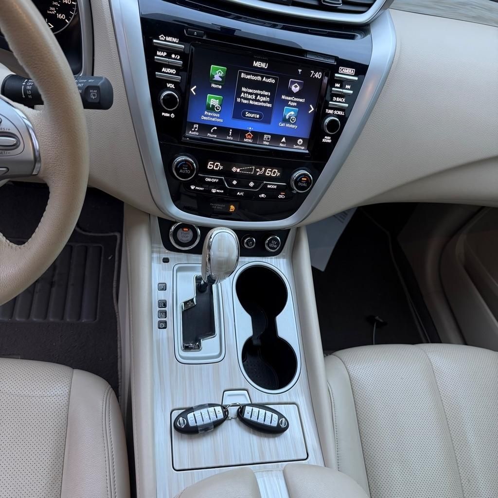 2016 Nissan Murano - $12,000