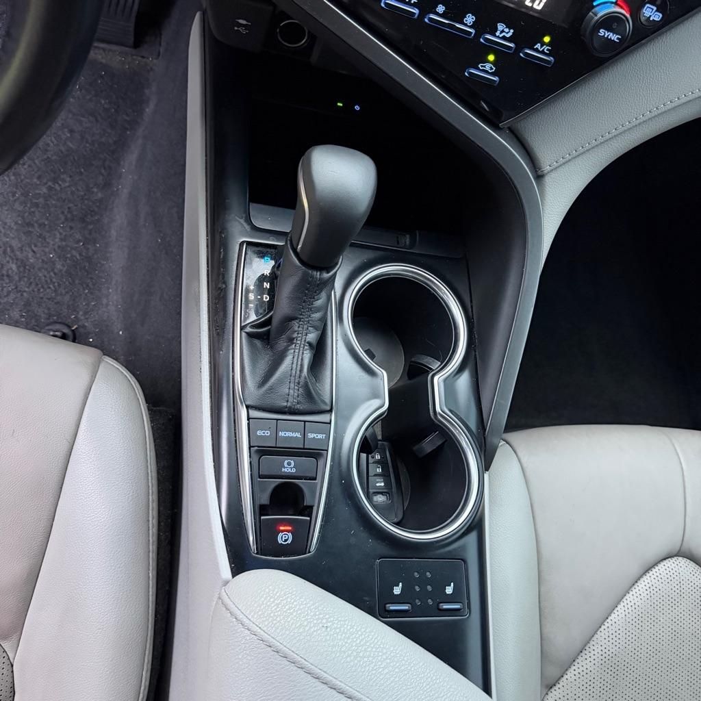 2019 Toyota Camry - $13,990