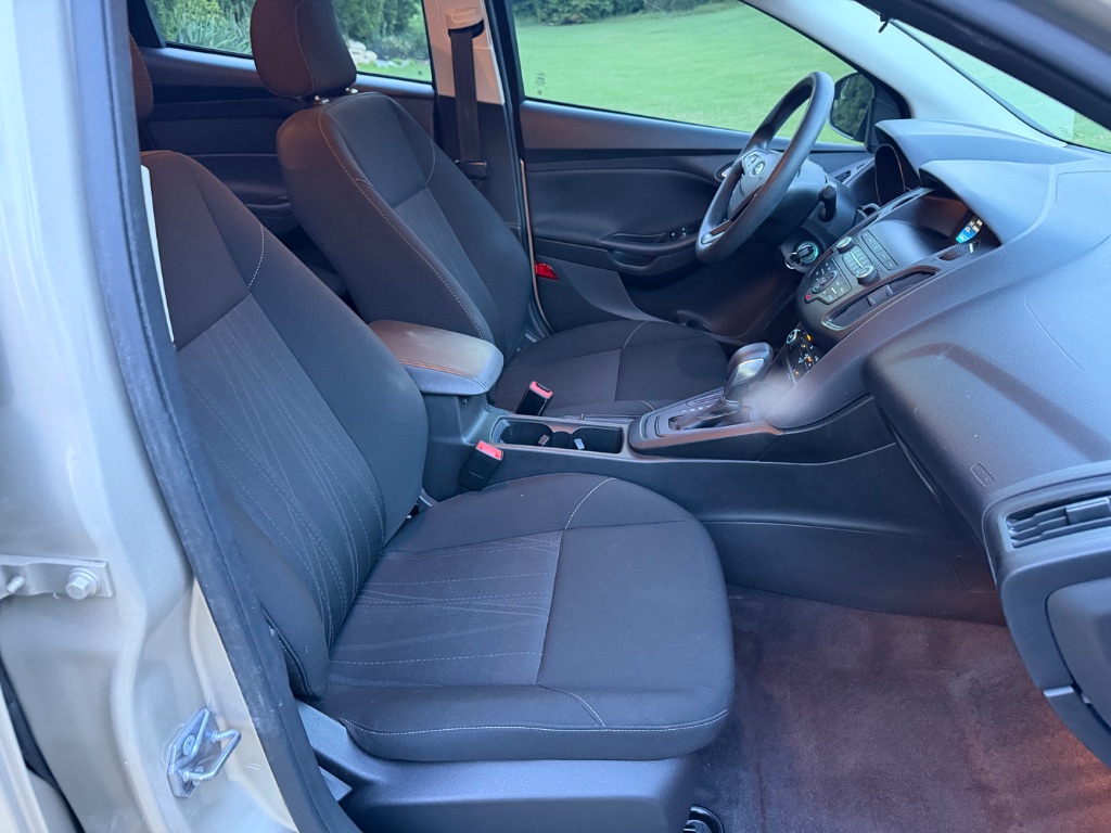 2018 Ford Focus - $10,250