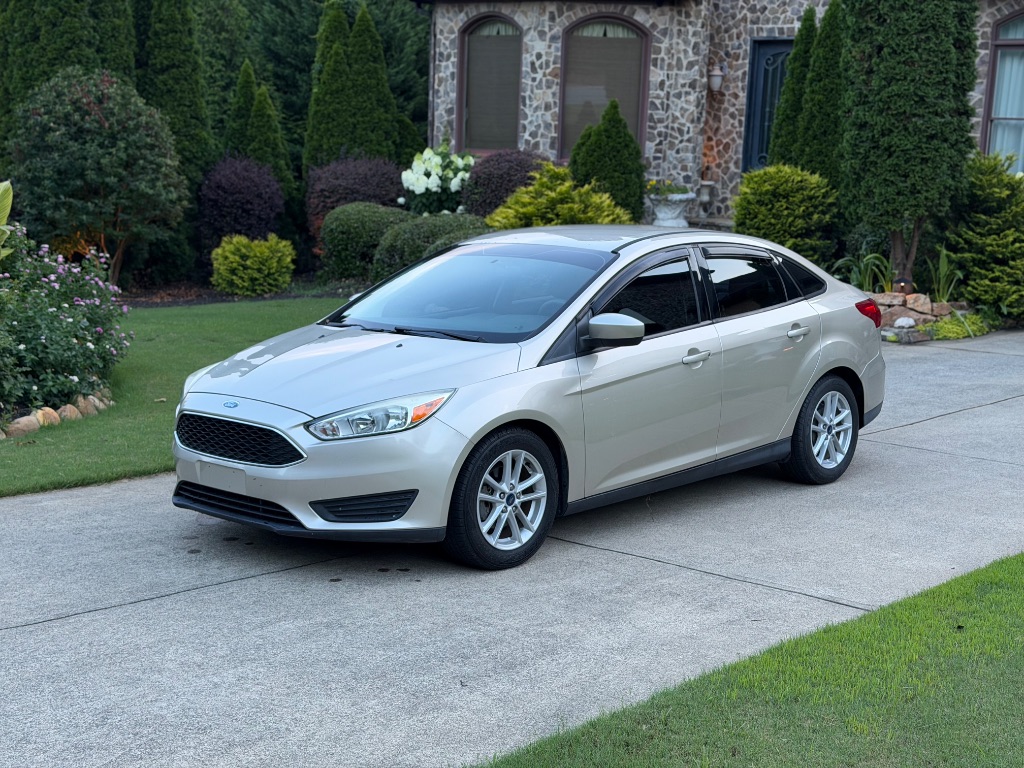 2018 Ford Focus - $10,250