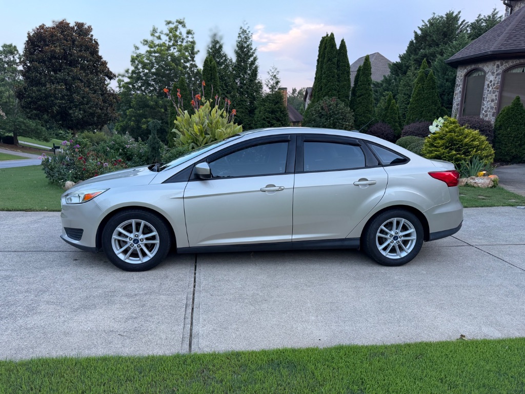 2018 Ford Focus - $10,250