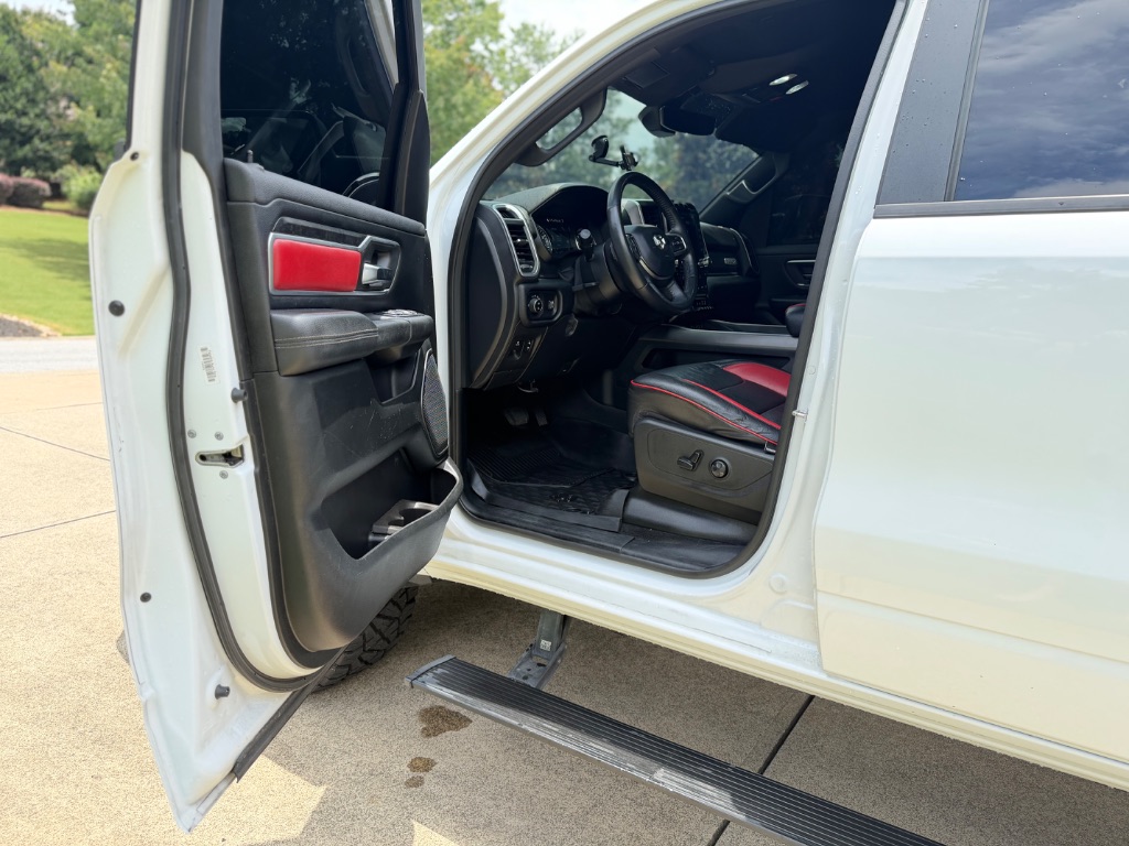 2021 Ram 1500 - $33,000