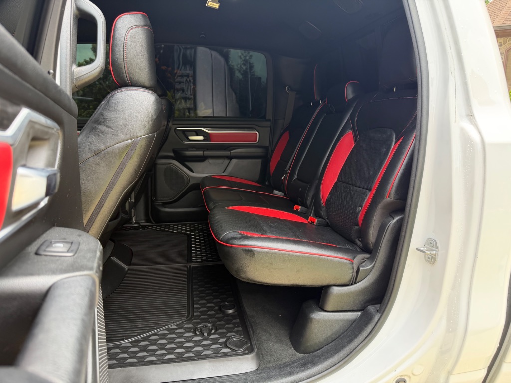2021 Ram 1500 - $33,000