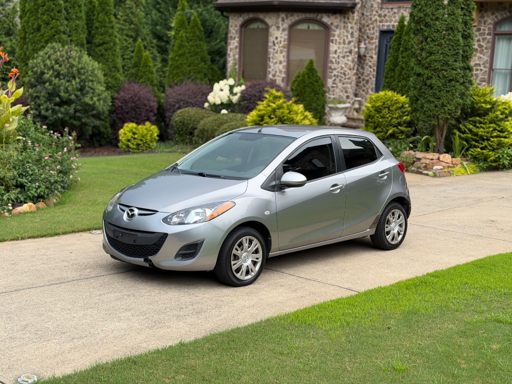 2013 MAZDA MAZDA2 - $6,000